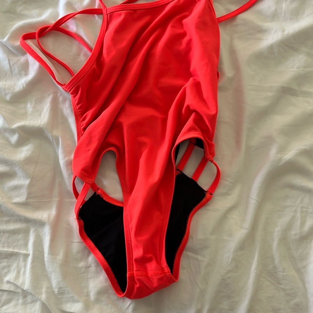 Jolyn swim